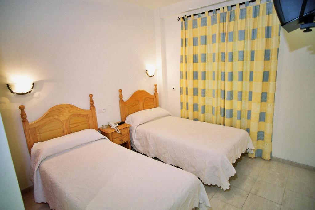 Hostal Restaurante Hermanos Zamora ปัลมา เดล ริโอ ห้อง รูปภาพ